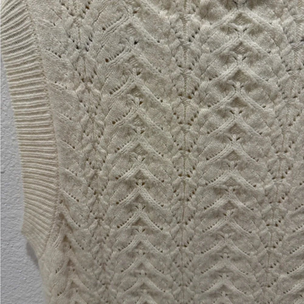 Zara Cream Cable Knit Sweater Vest - Picture 7 of 7